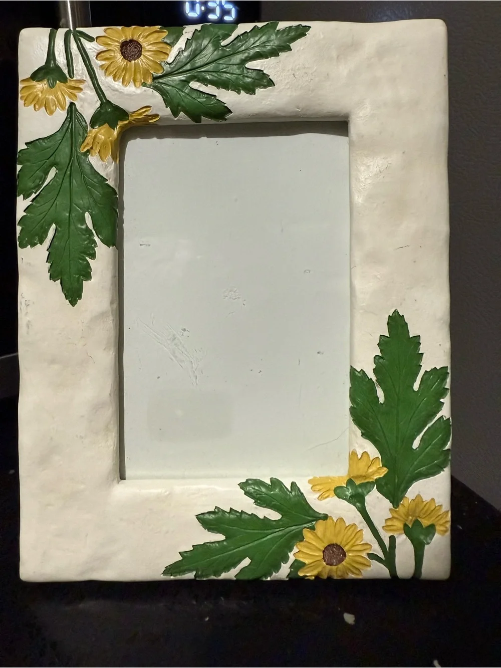 Carr Frames Sunflowers Floral Photo Hand Painted Resin Frame 9”x7” (photo 4”x6”